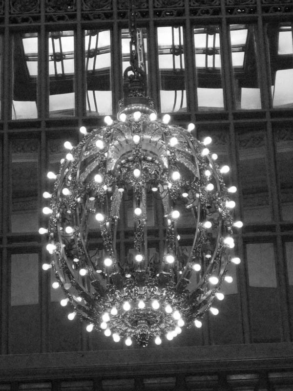 Chandelier in Grand Central Terminal, New York, USA